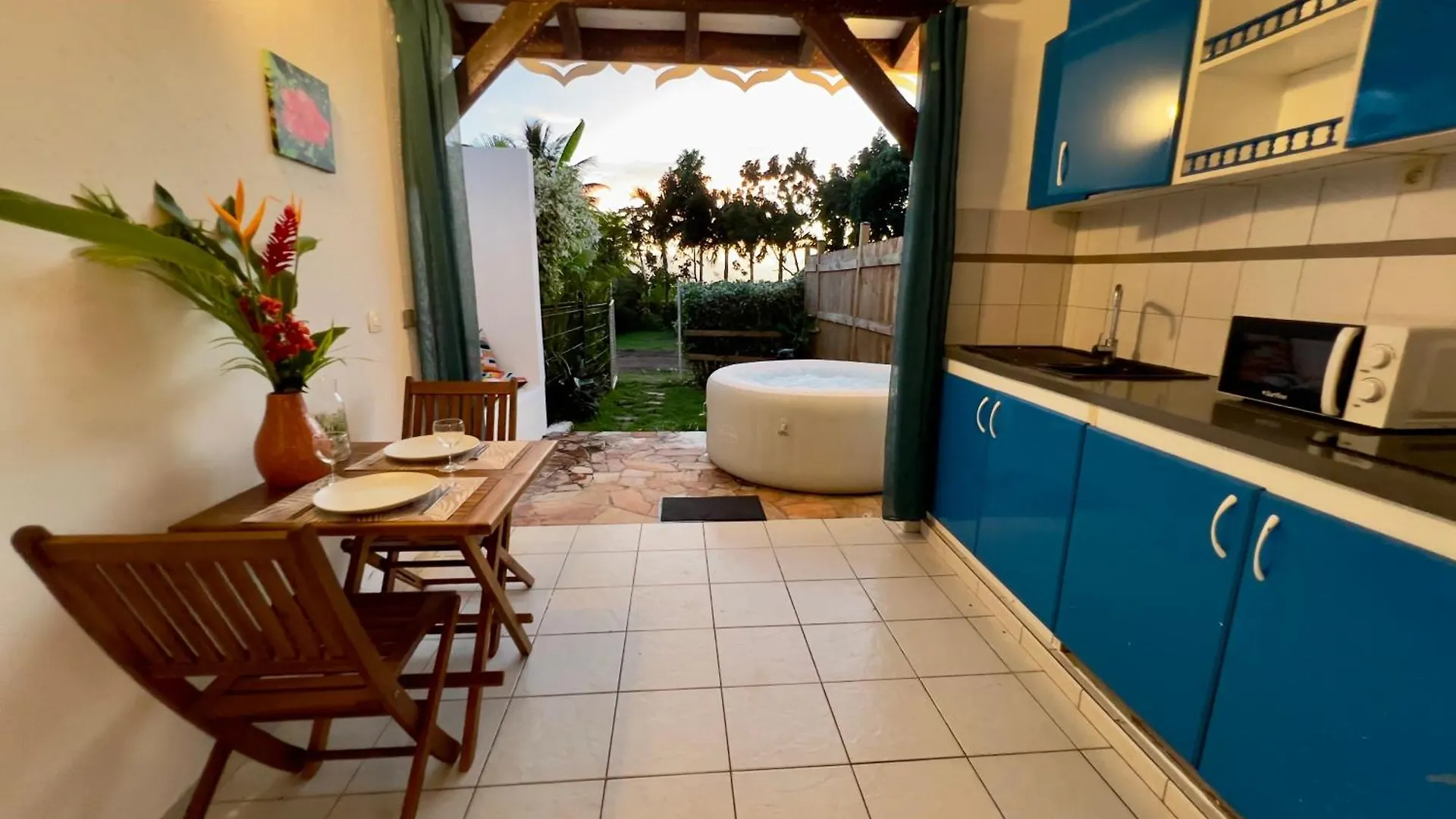 Apartment Mabouya Cosy Vue Mer, Jacuzzi, Jardin Sainte-Luce